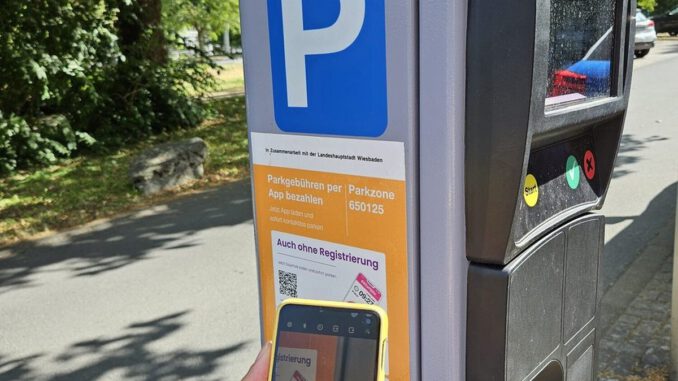 Ein Drittel der bezahlten Parkvorgänge in Wiesbaden wird per Smartphone abgewickelt Ein Drittel der bezahlten Parkvorgänge in Wiesbaden wird per Smartphone abgewickelt