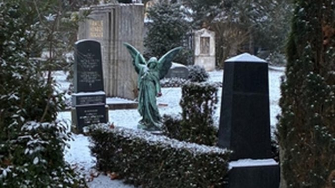 Eisglätte: Hanauer Friedhöfe vorübergehend für Besucher geschlossen Eisglätte: Hanauer Friedhöfe vorübergehend für Besucher geschlossen