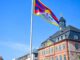 Hanau hisst tibetische Flagge zum Gedenken an den Aufstand von 1959