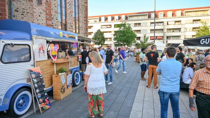 Hanau startet Open Air Saison mit Feierabendmarkt und Glanzstücken im Rathaus Hanau startet Open Air Saison mit Feierabendmarkt und Glanzstücken im Rathaus