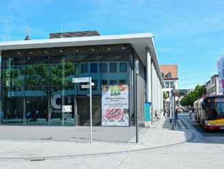 Instandsetzung am Hanauer Marktplatz beginnt: Gehwegabschnitte werden zeitweise gesperrt