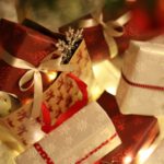 Kelsterbach: 125 Geschenke aus Weihnachtswunschbaumaktion an Kinder verteilt