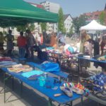 Tauschmarkt in Hanau: Kleidung, Pflanzen und Infostände am Platz an der Wallonisch Niederländischen Kirche