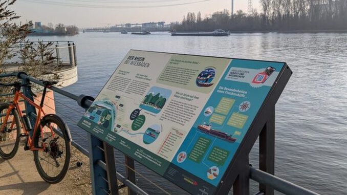 Wiesbaden stellt neun neue Informationstafeln an Rhein und Main auf
