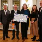 Wiesbadener Gesundheitspreis geht an Beratungsstelle in Gebärdensprache